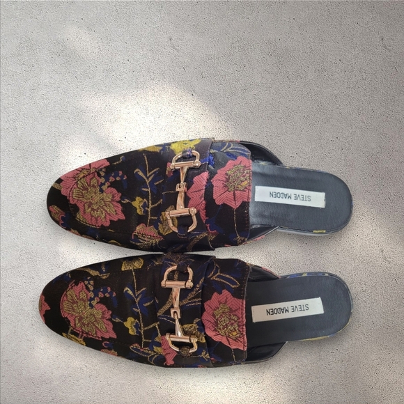 Steve Madden Men's Floral Brocade Mules - Picture 5 of 6
